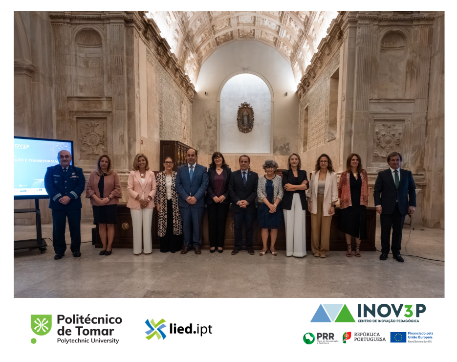 Fotografia de grupo de representantes das onze IES, parceiras do INOV3P.